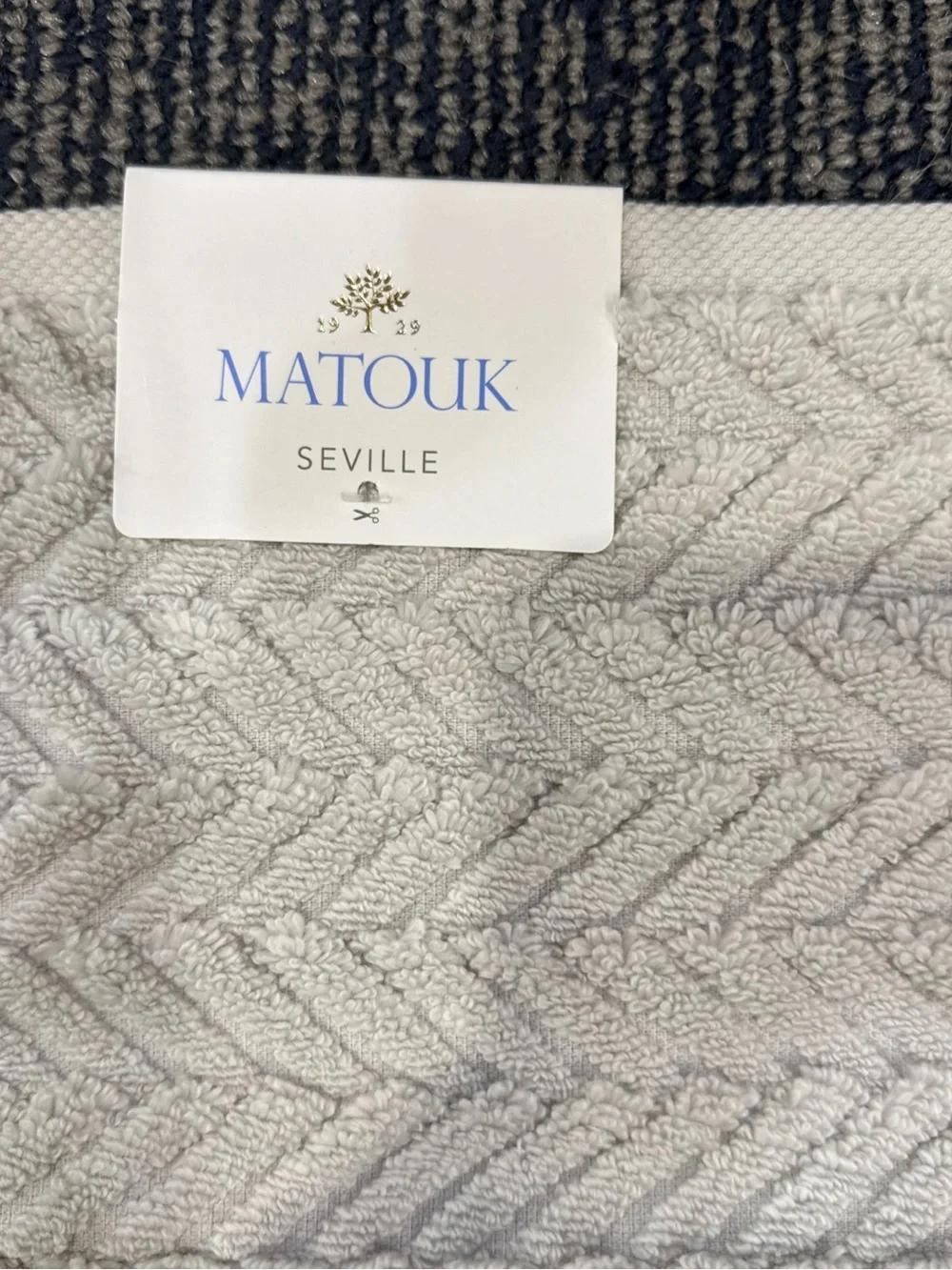 Matouk Seville Washcloth 12 X12 Marble Color Loose Braid Pattern 100% Cotton NWT